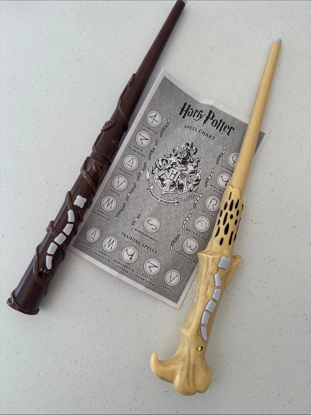 Harry Potter Toy Wand Duo - Brown & Tan